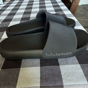 Lululemon Black Women’s Slides